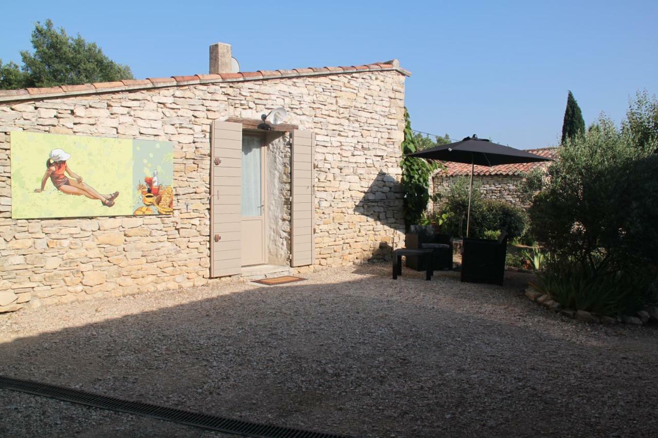 Le Hameau Fleur De Pierres , Chambre , Gite Et Table D'Hotes Murs  Exterior foto